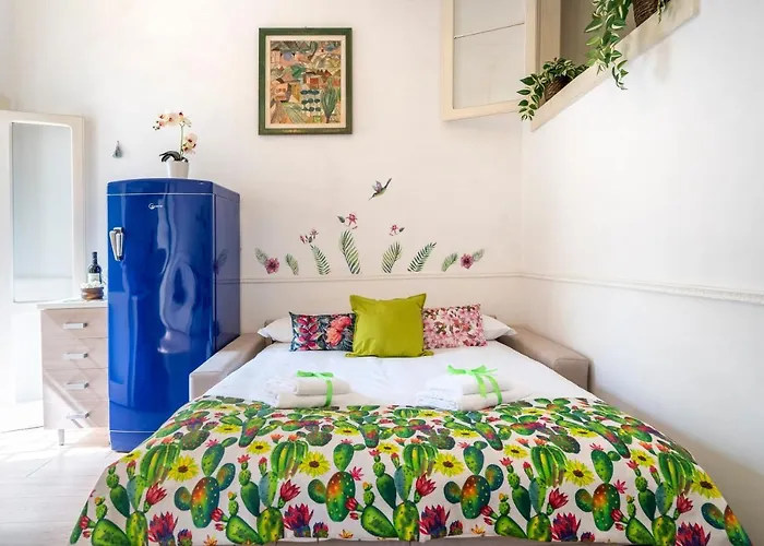 Guesthost - La Bombetta Cheerful Bari